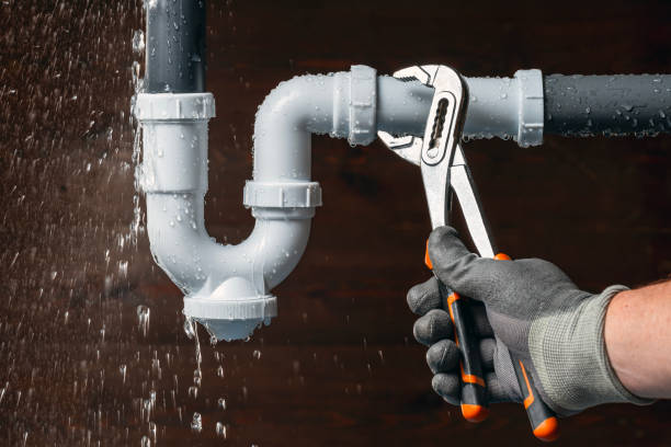 Professional Sewer Line Repair technician working in New Hope, MS